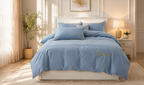 Lenjerie de pat din microfibră 160 × 200 cm – bleu ciel, cu broderie aurie, 3 piese
