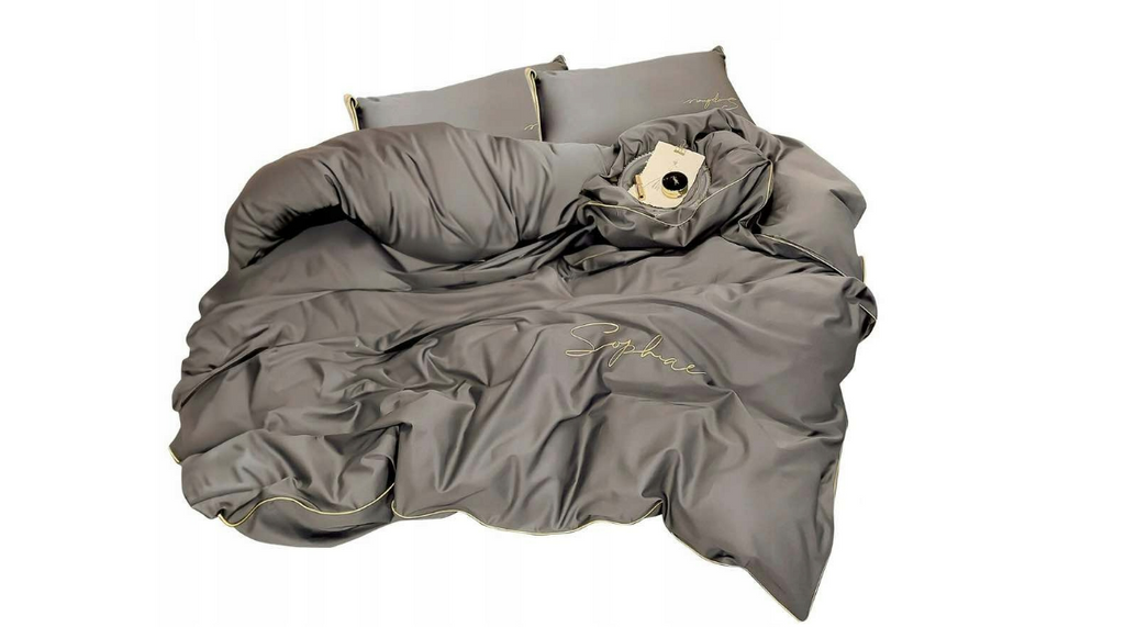Set lenjerie de pat din microfibră 200x220 cm, 3 piese, gri taupe, cu broderie aurie