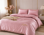 Lenjerie de pat premium 200x220 cm – Roz Pudrat Elegant cu Broderie Decorativă